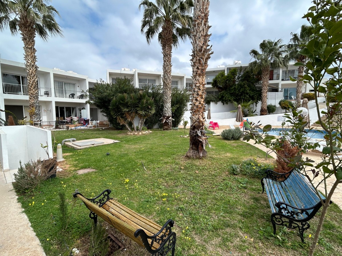 Apartment For Sale  in  Peyia