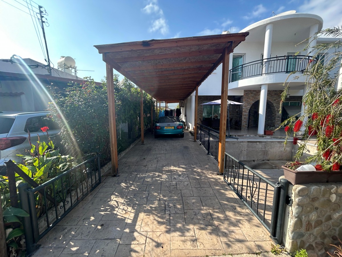 Detached Villa For Sale  in  Kato Paphos