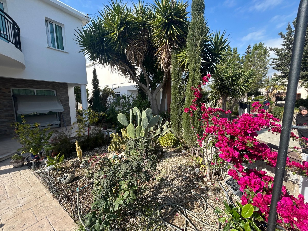 Detached Villa For Sale  in  Kato Paphos