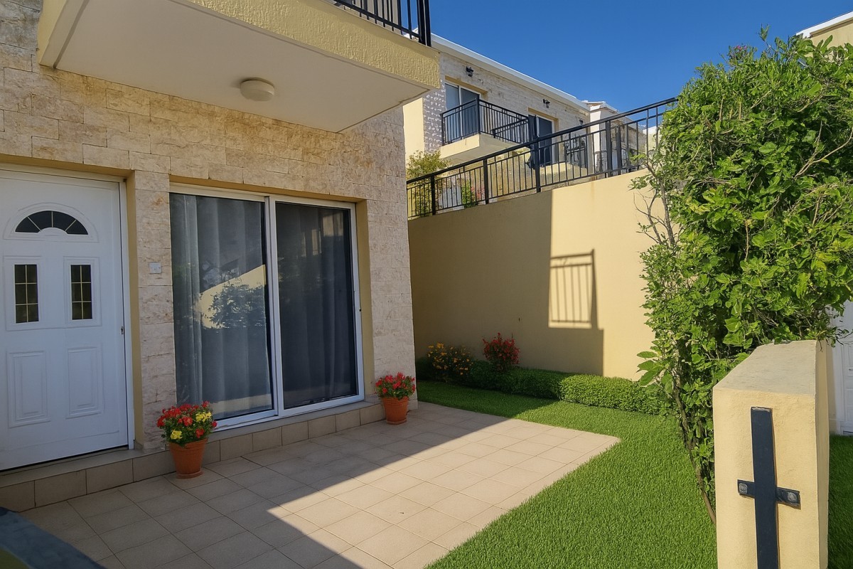 Kato Paphos - Universal Town House For Sale | DT4196