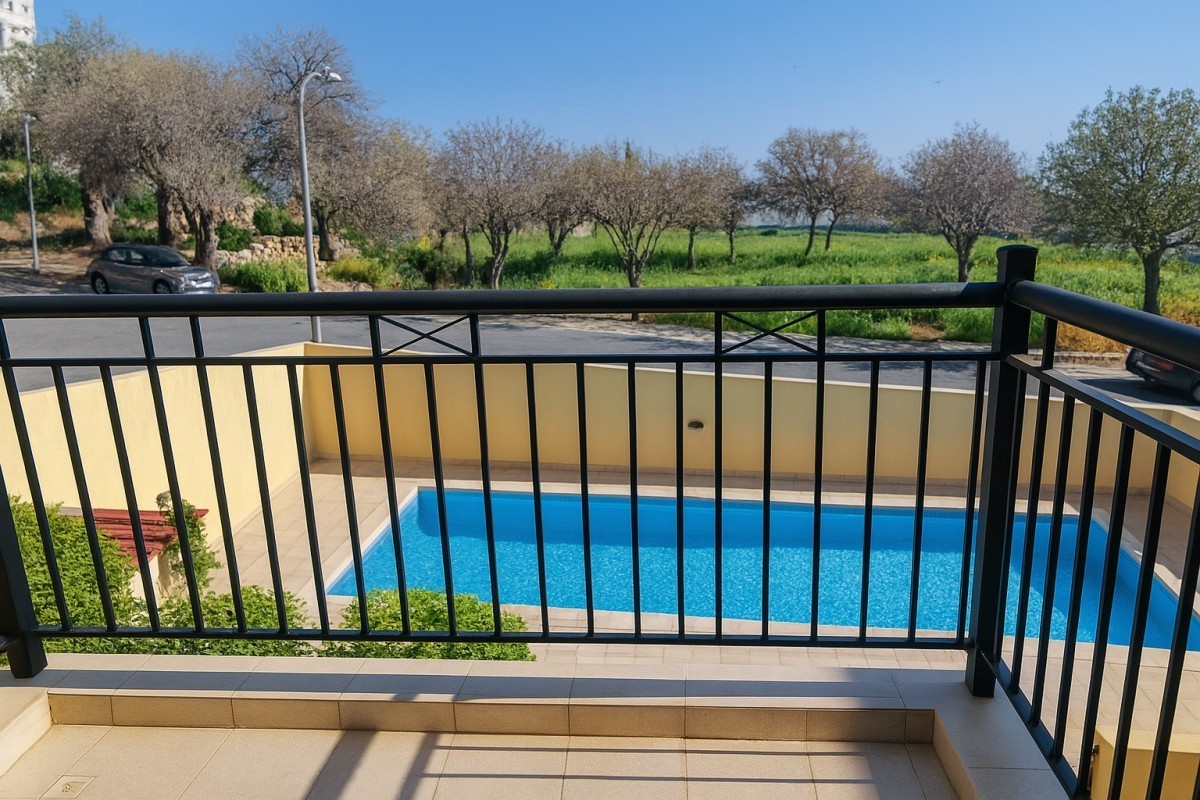 Town House For Sale  in  Kato Paphos - Universal