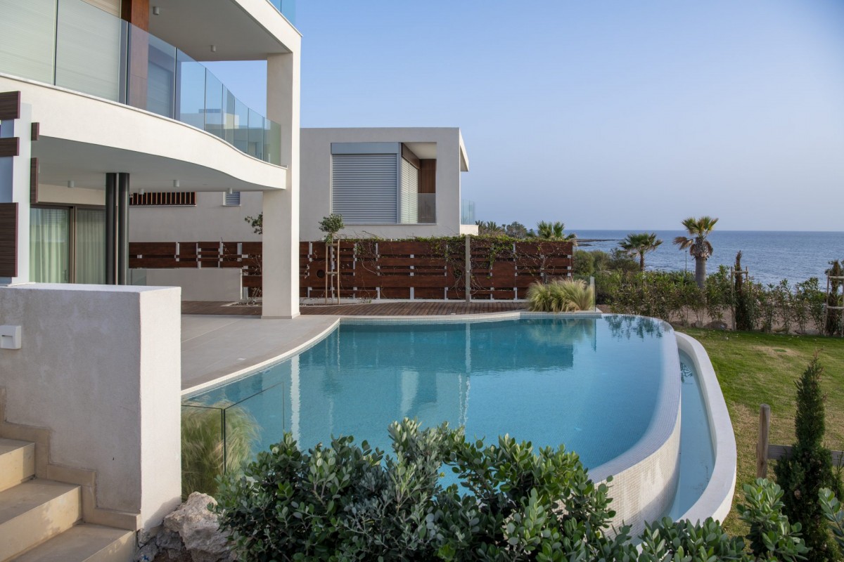 Villas / Houses in Chloraka
