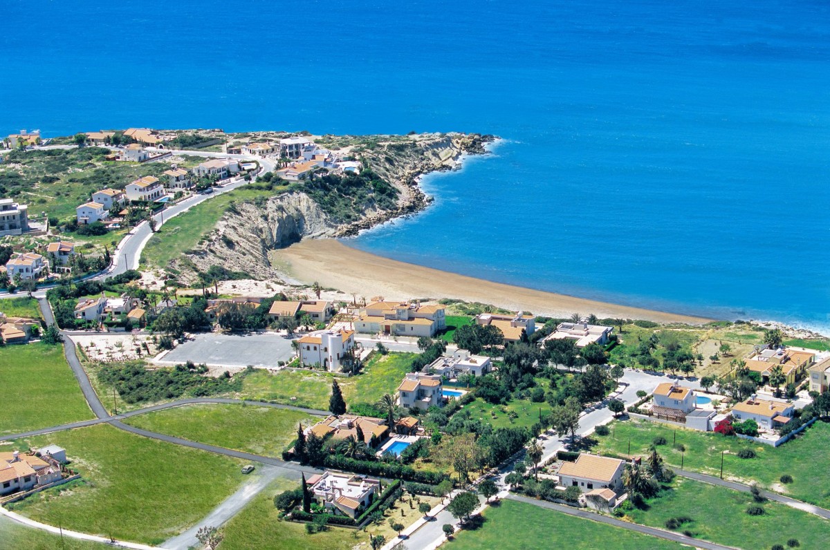 Villas / Houses in Coral Bay