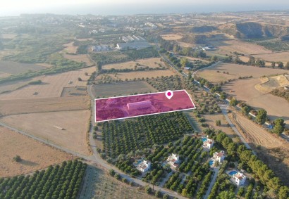 Poli Crysochous, Paphos Building For Sale | DT4506