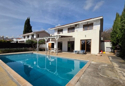 Kissonerga, Paphos Detached Villa For Rent | DT4638