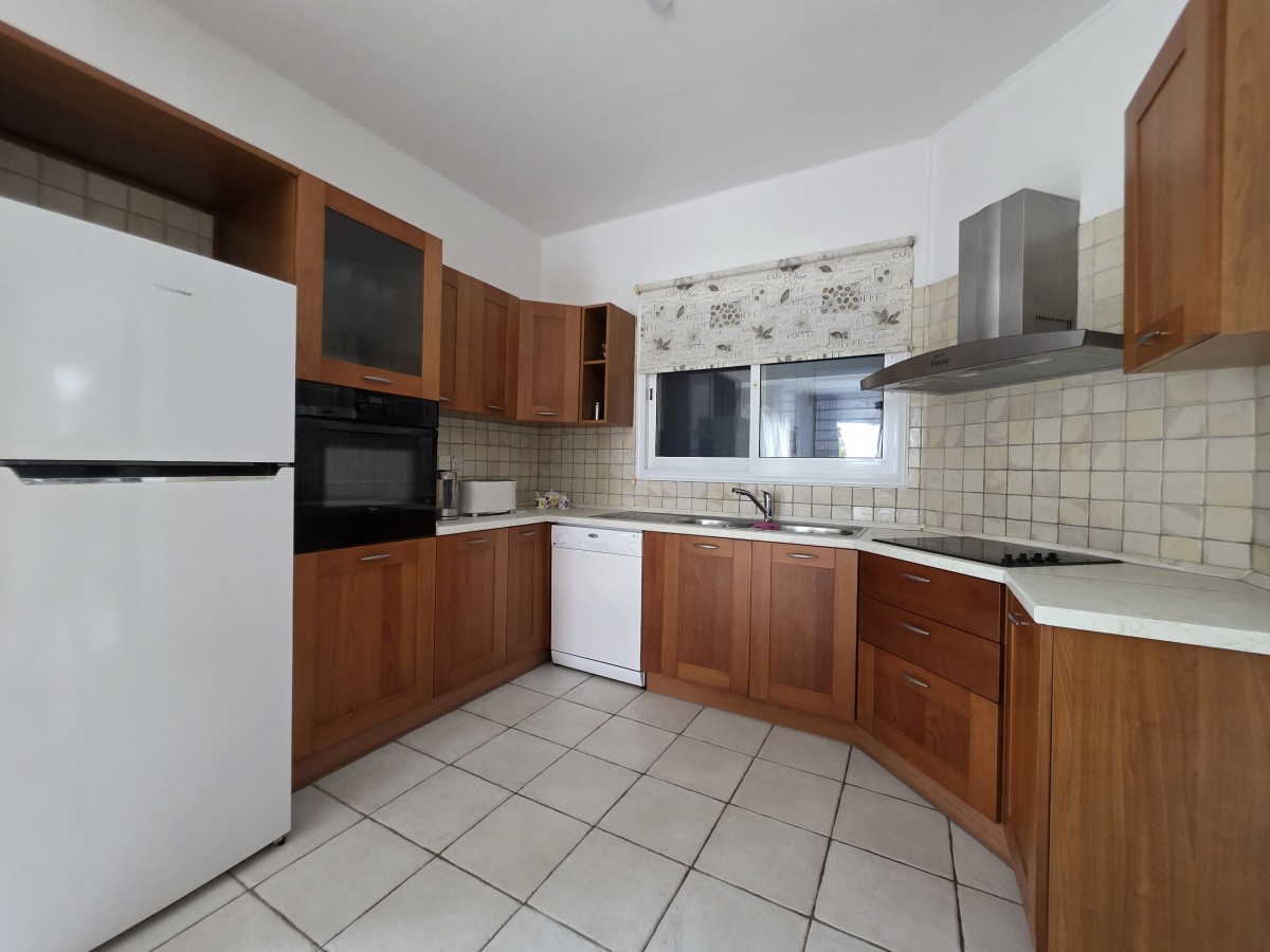 Detached Villa For Rent  in  Chlorakas