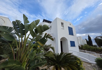 5-Bedroom Detached Villa for Rent in Chlorakas, Paphos