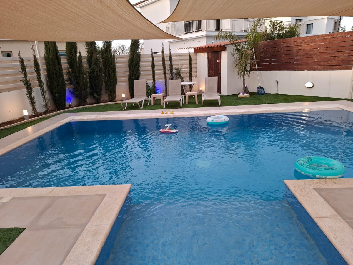 Detached Villa For Sale  in  Select Location