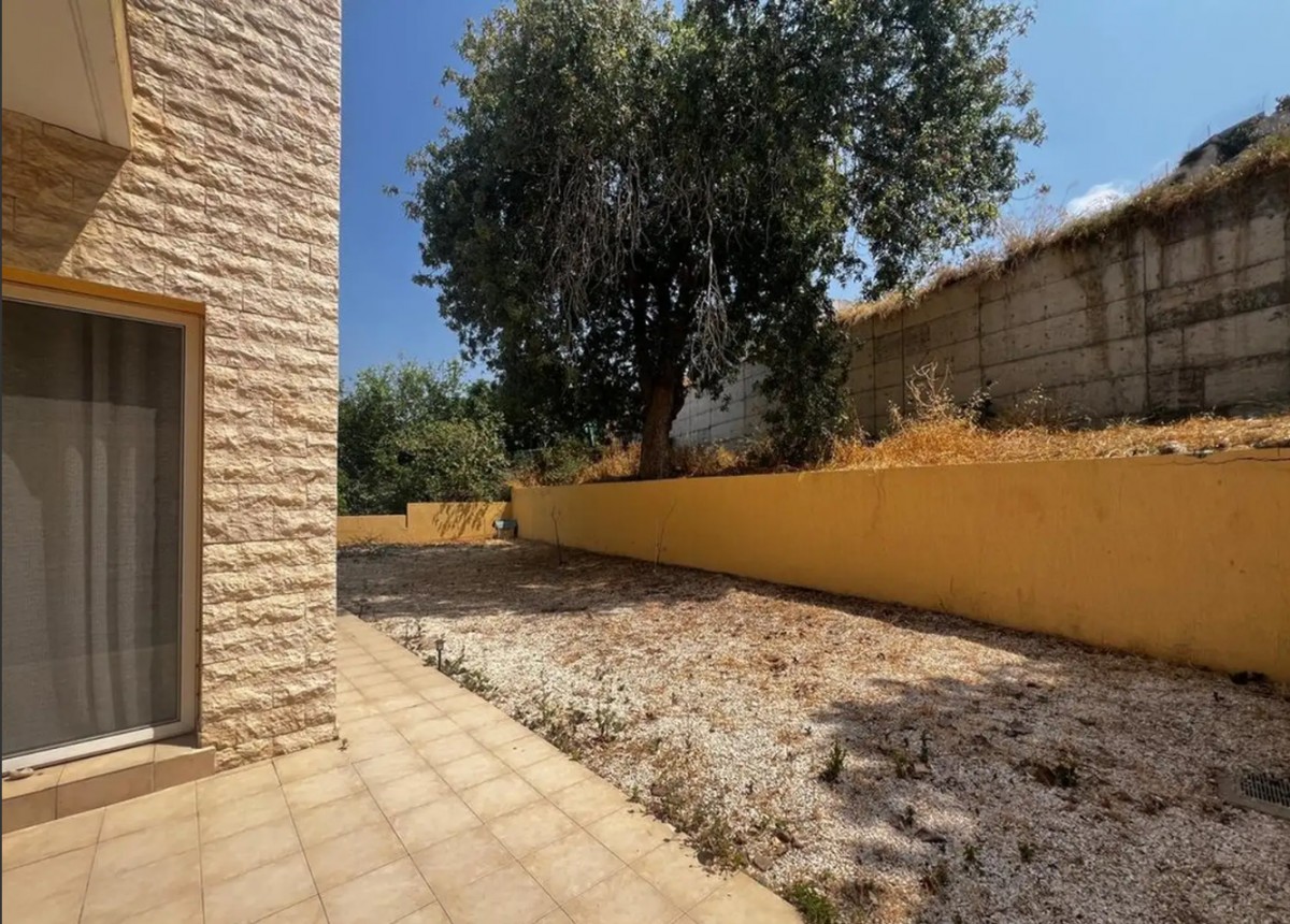 Town House For Sale  in  Kato Paphos - Universal