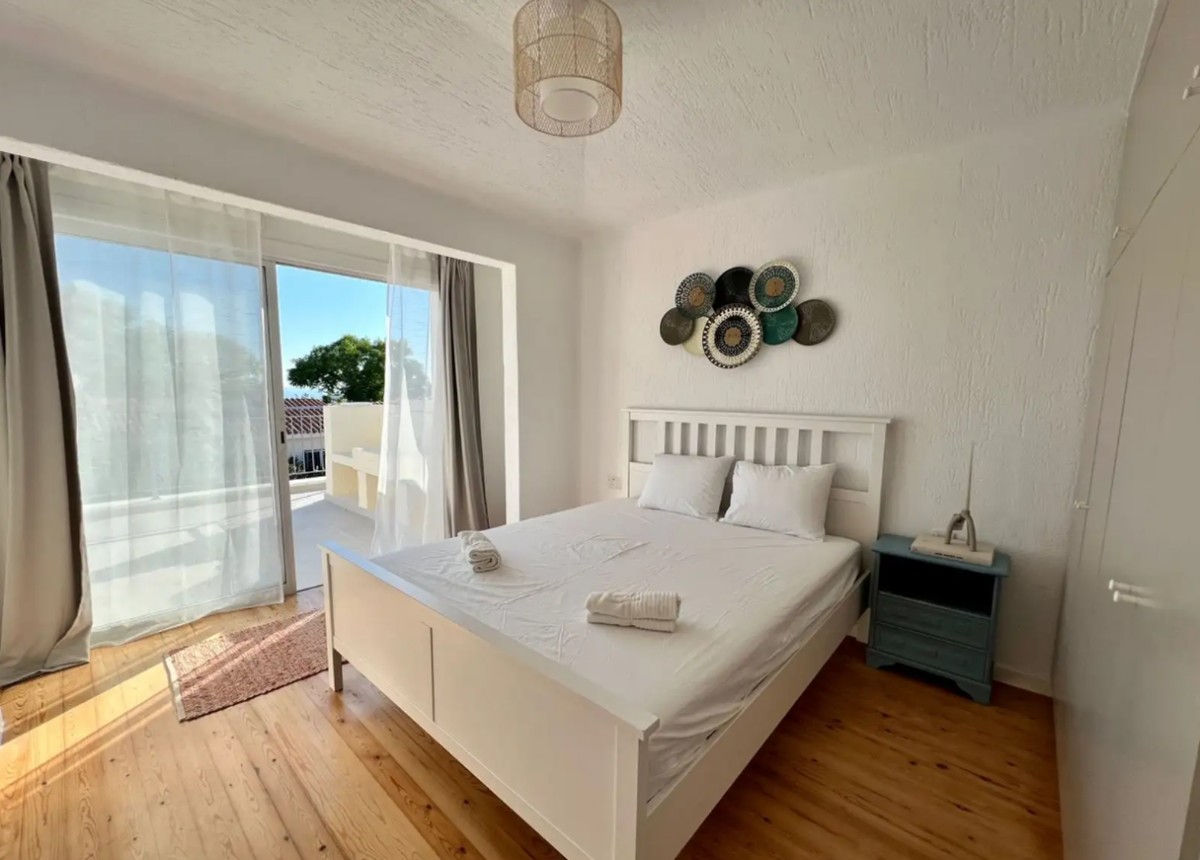 Semi Detached Villa For Rent  in  Chlorakas