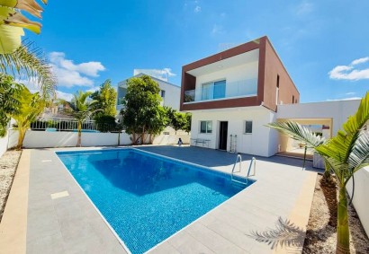 Paphos Town, Paphos Detached Villa For Rent | DT4655
