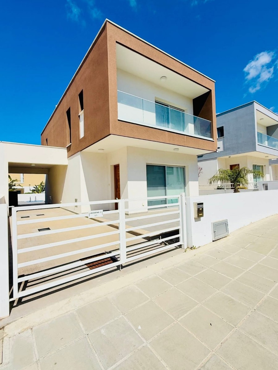 Paphos Town, Paphos Detached Villa For Rent | DT4655