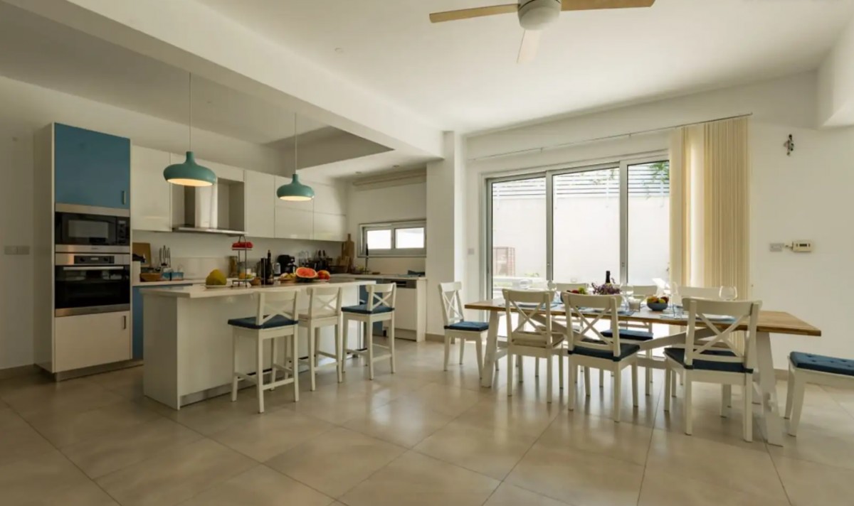 Detached Villa For Rent  in  Konia