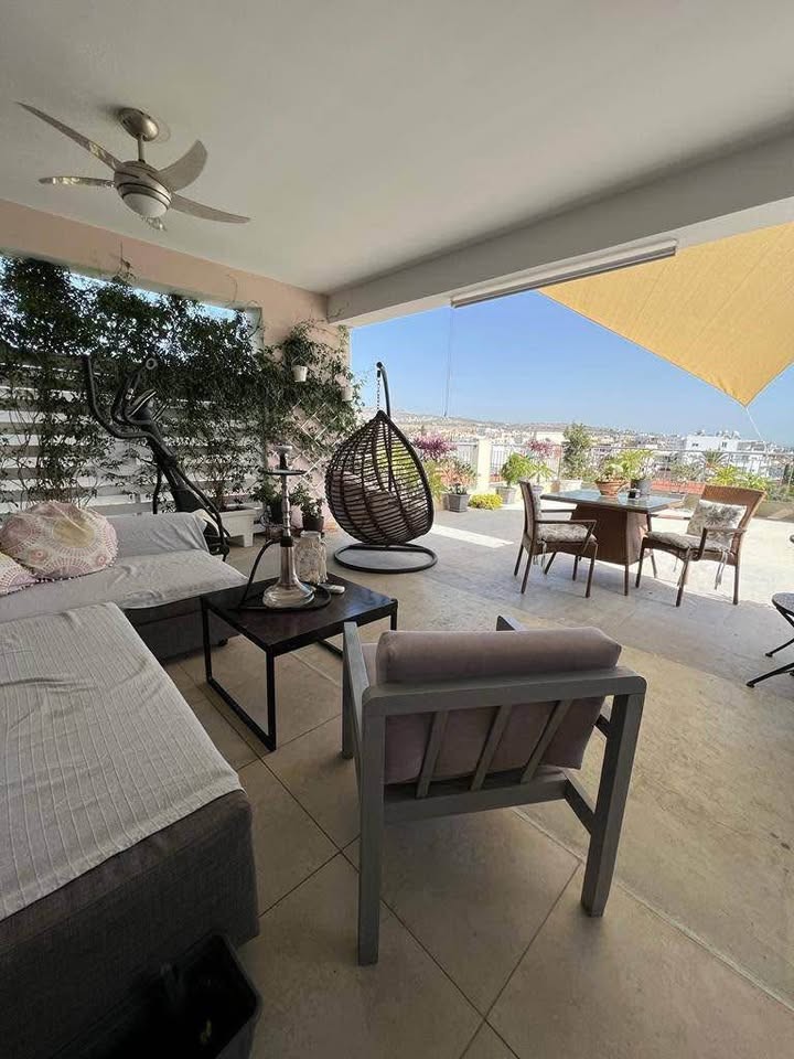 Paphos Town, Paphos Penthouse For Sale | DT4699