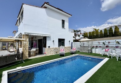 Renovated 4-Bed Villa in Tala, Paphos | Sea Views