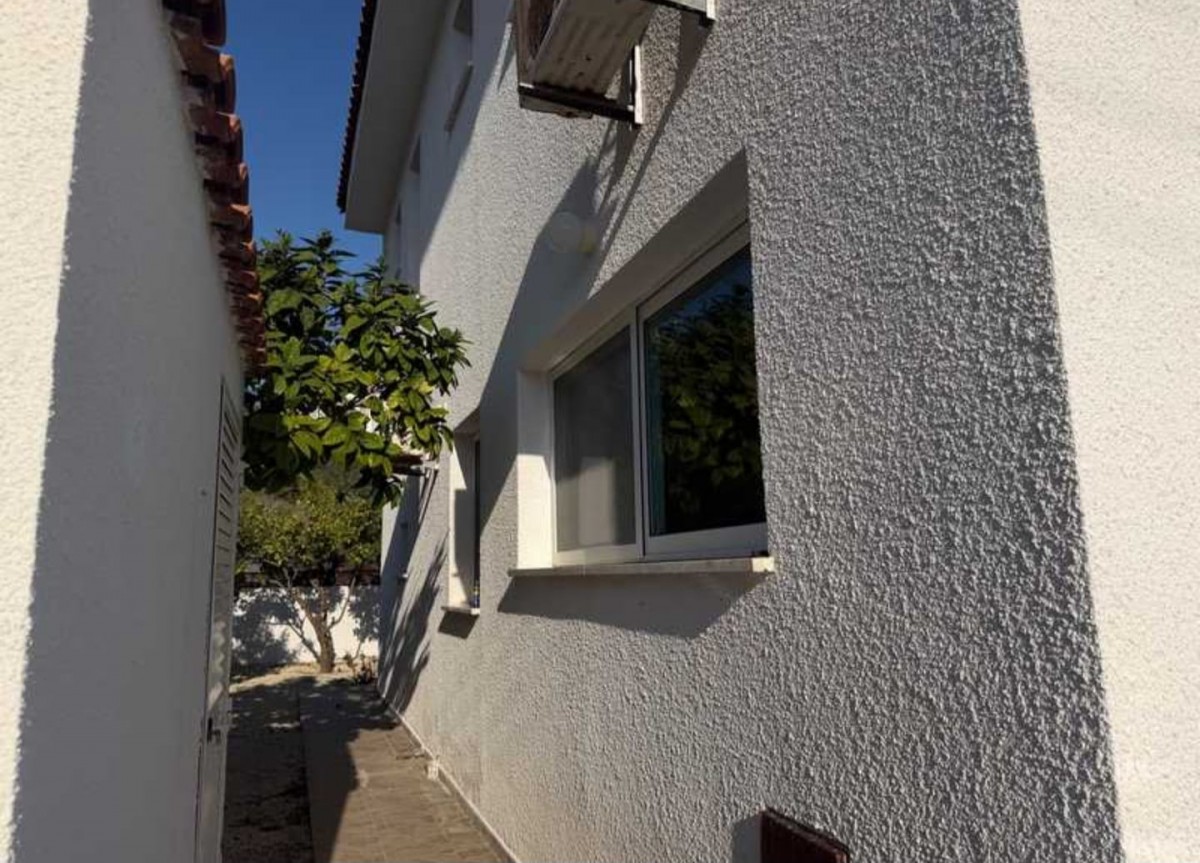 Detached Villa For Rent  in  Tala - Kamares