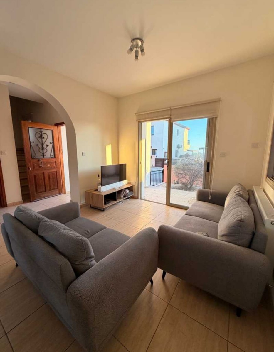 Tremithousa, Paphos Town House For Rent | DT4707