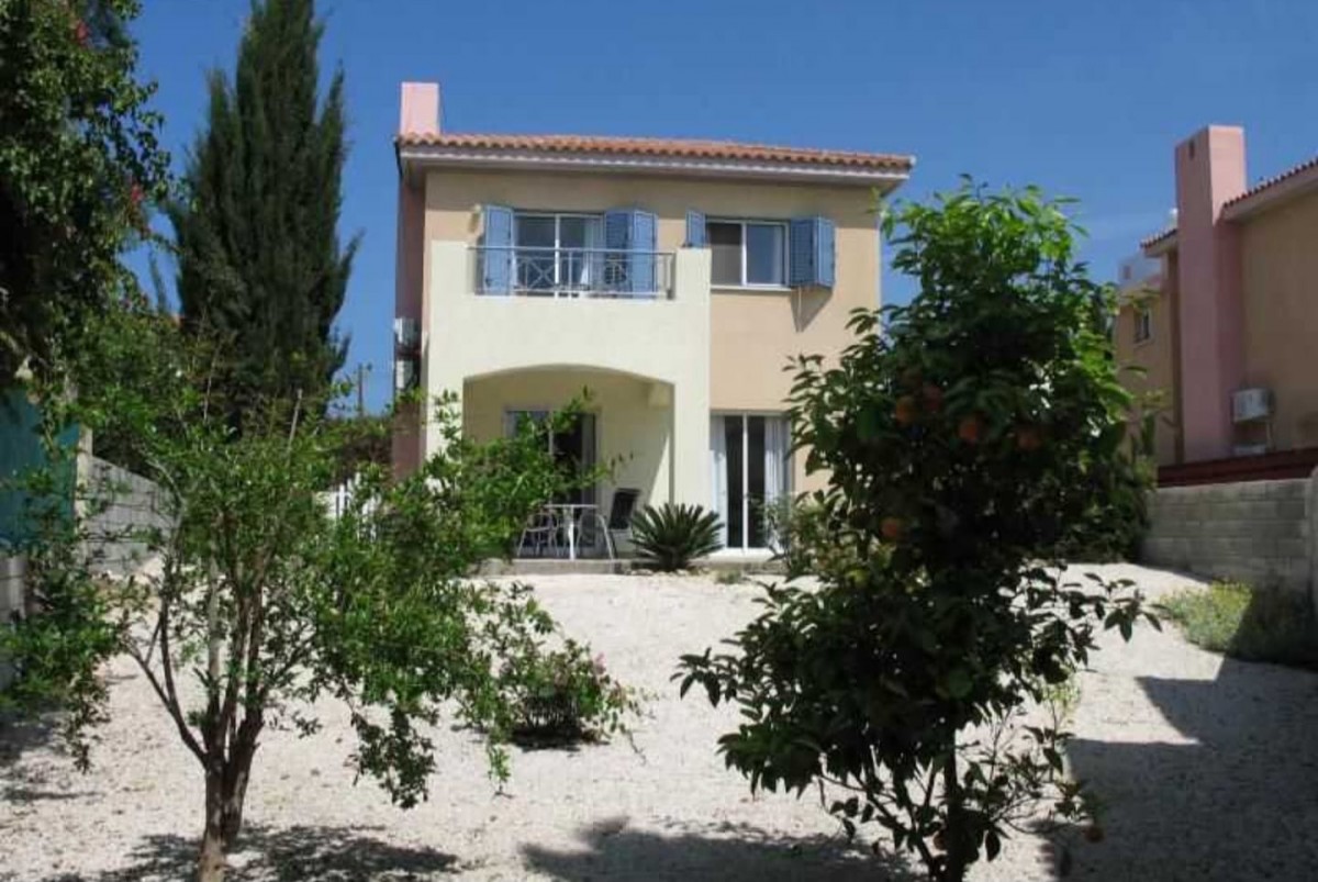 Detached Villa For Rent  in  Chlorakas