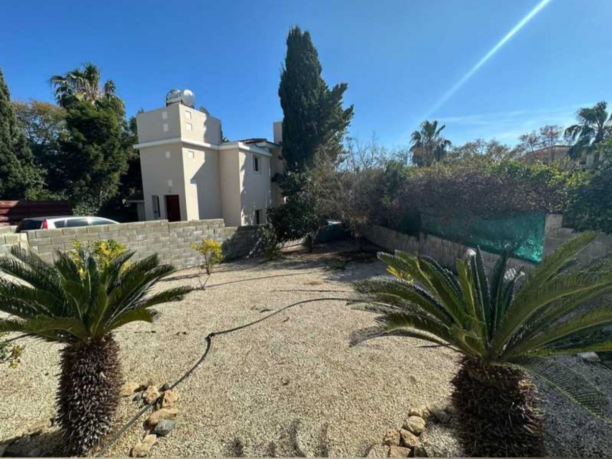 Detached Villa For Rent  in  Chlorakas