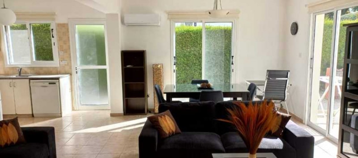 Detached Villa For Rent  in  Chlorakas