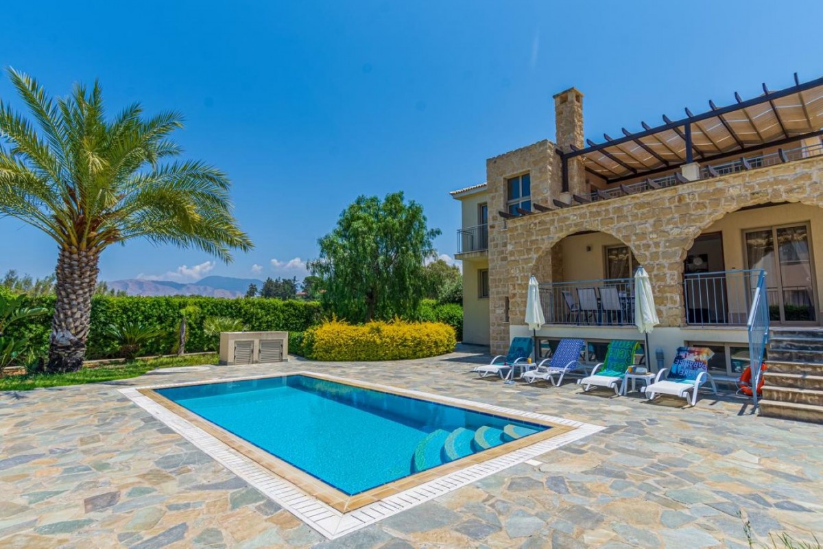 Poli Crysochous, Paphos Detached Villa For Rent | DT4720