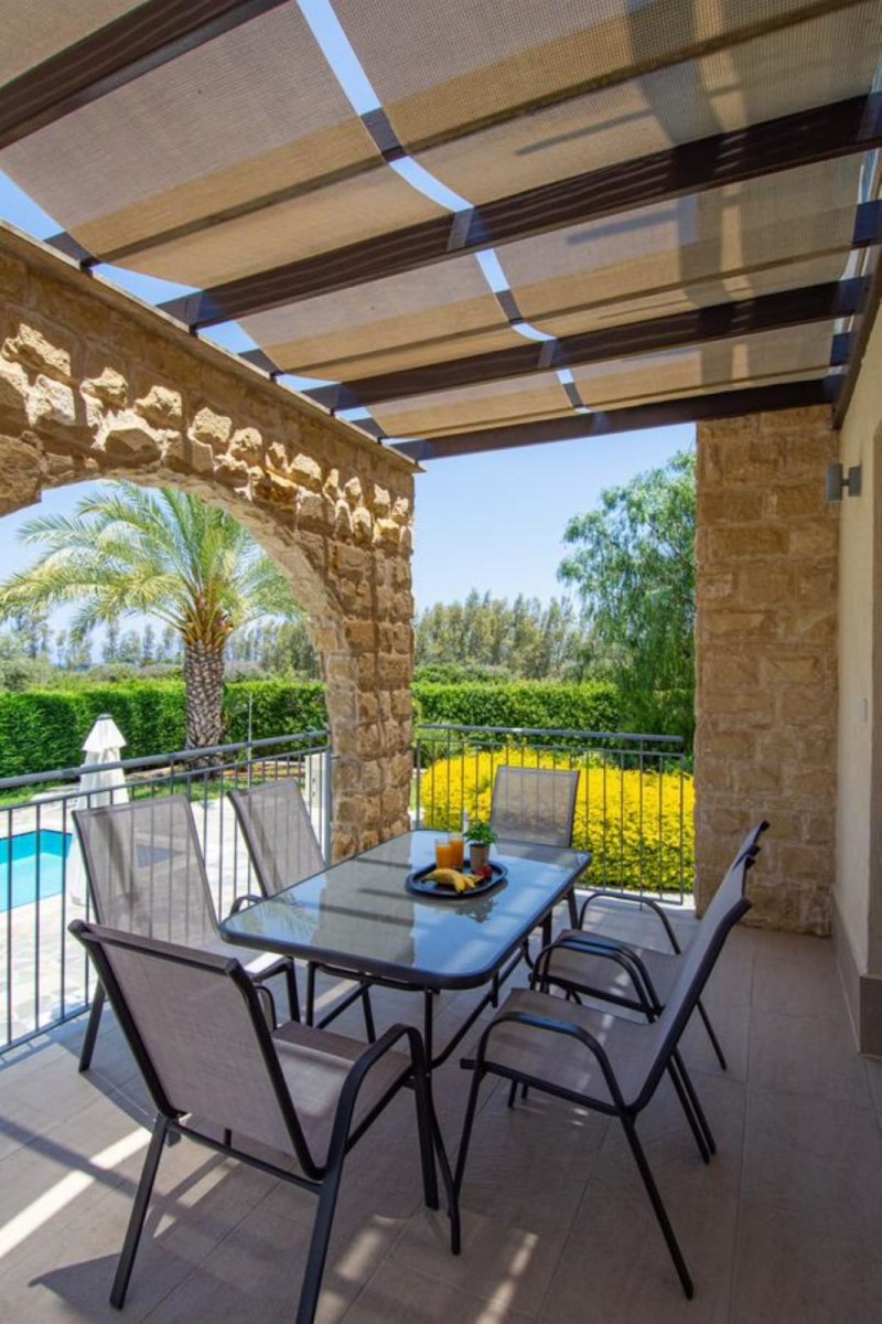 Detached Villa For Rent  in  Poli Crysochous