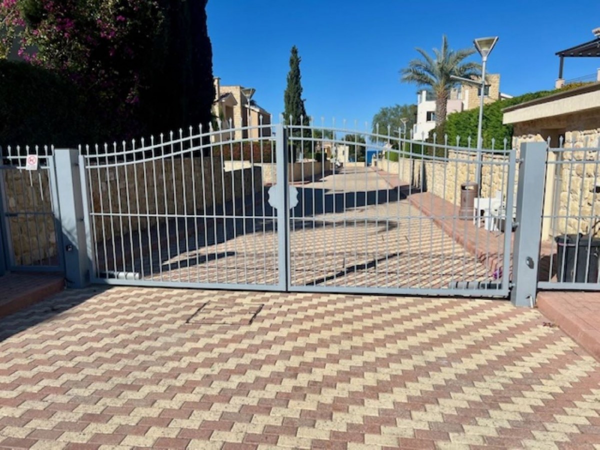 Detached Villa For Rent  in  Poli Crysochous