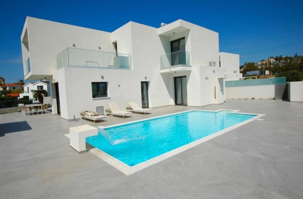 Kissonerga, Paphos Detached Villa For Rent | DT4729