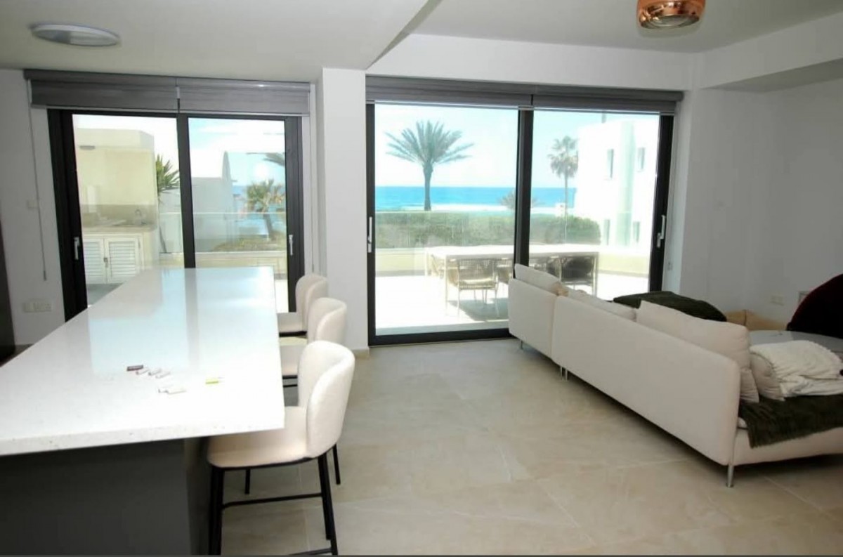 Detached Villa For Rent  in  Kissonerga