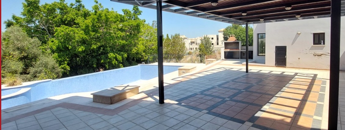 Detached Villa For Sale  in  Select Location