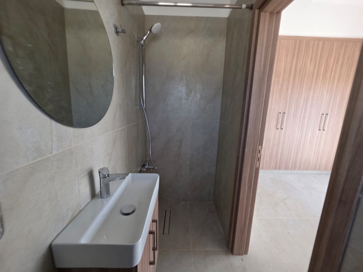 Detached Villa For Rent  in  Emba