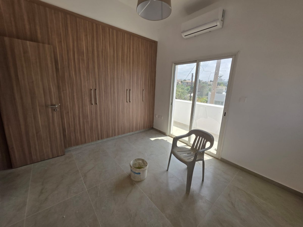 Detached Villa For Rent  in  Emba