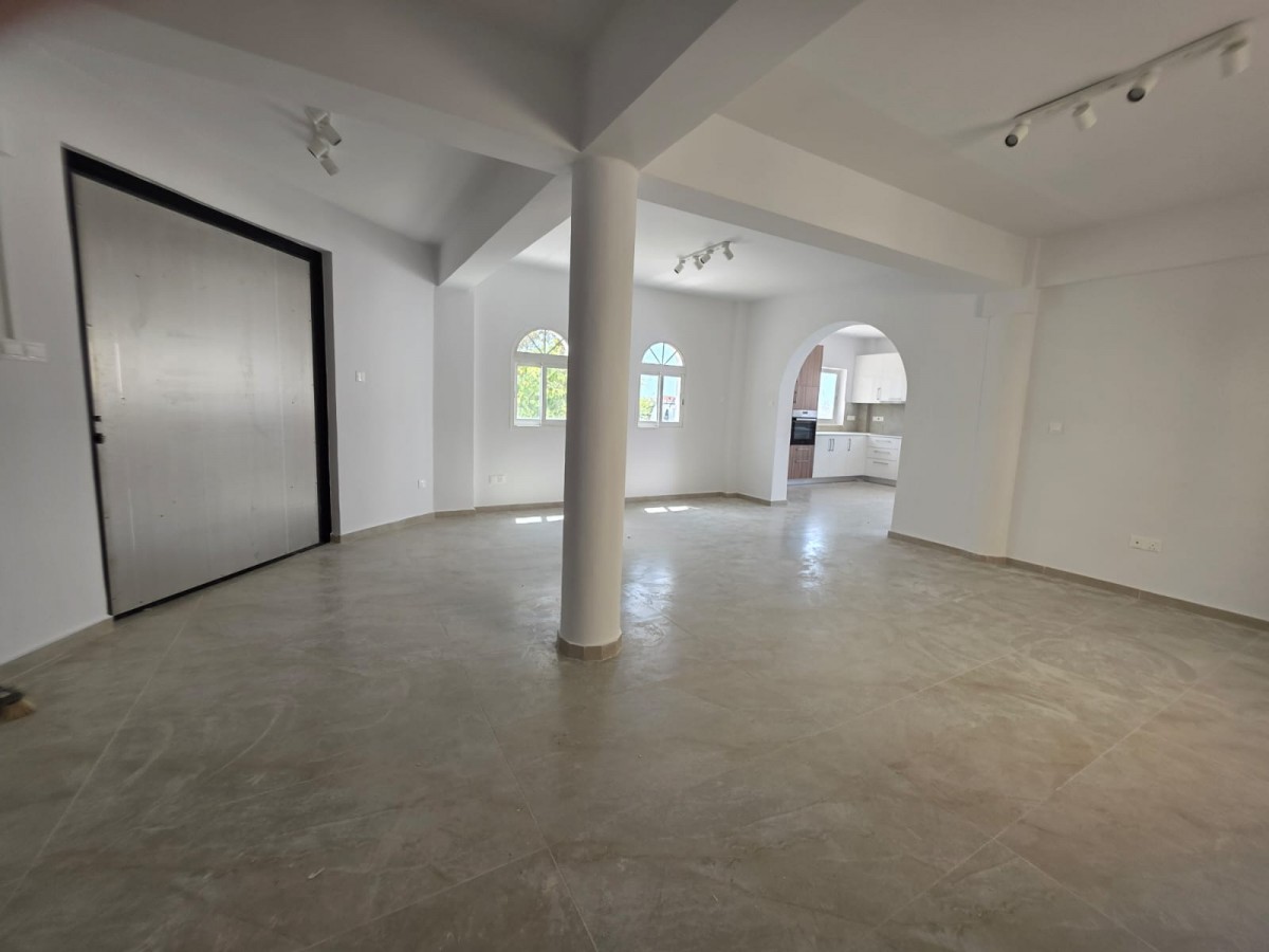 Detached Villa For Rent  in  Emba