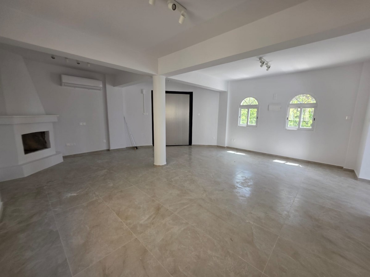 Detached Villa For Rent  in  Emba