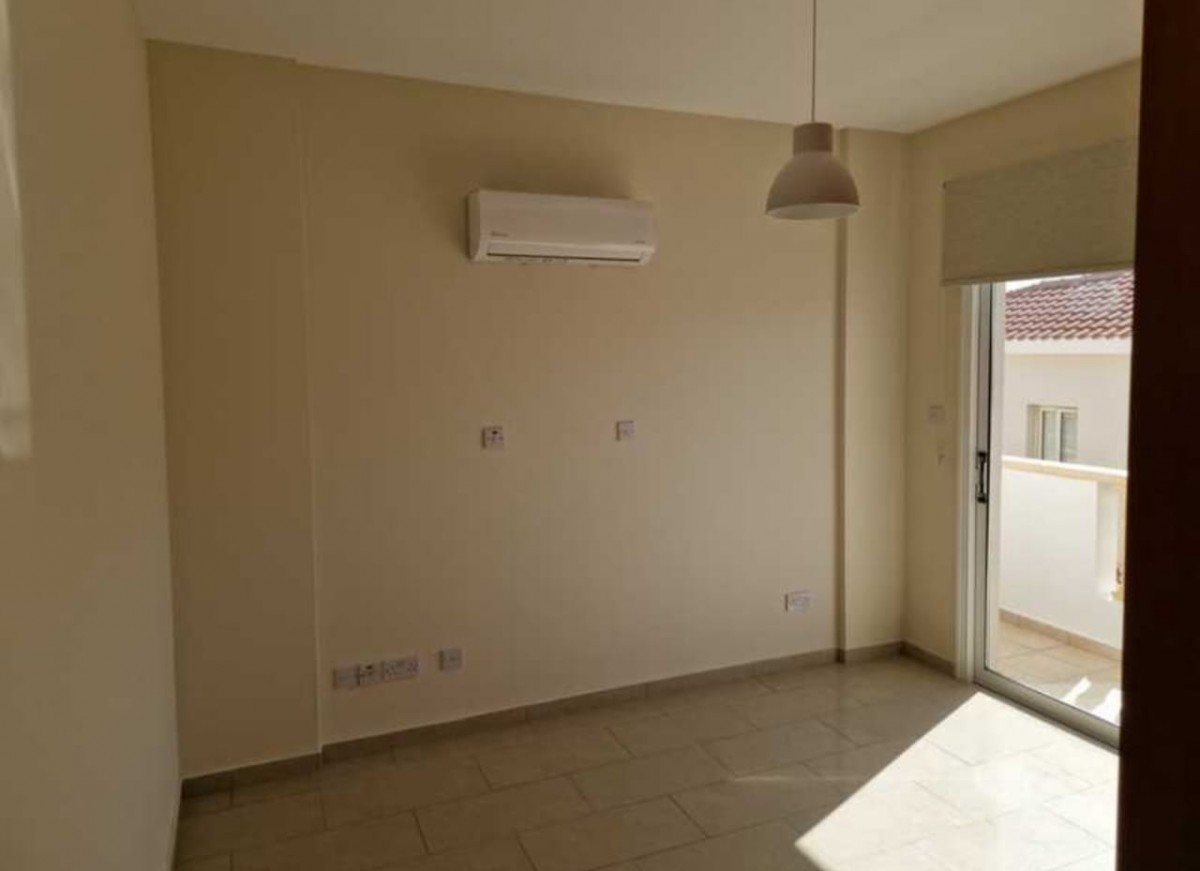 Apartment For Rent  in  Paphos Town