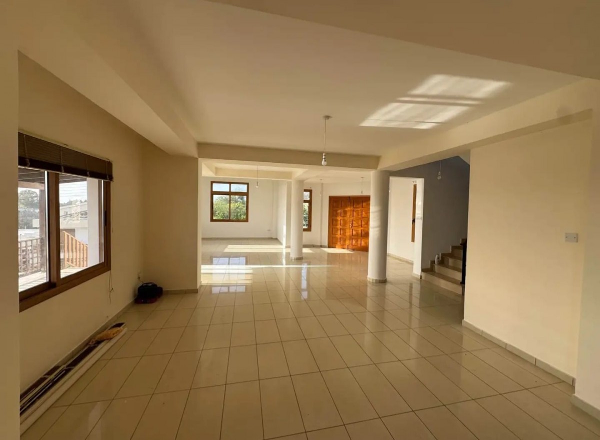 Detached Villa For Rent  in  Acheleia