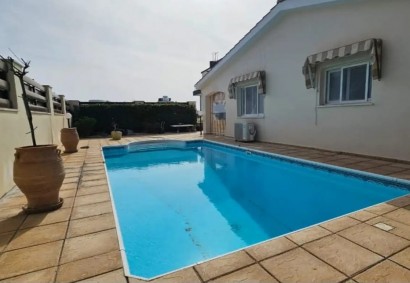 Chlorakas, Paphos Bungalow For Rent | DT4752