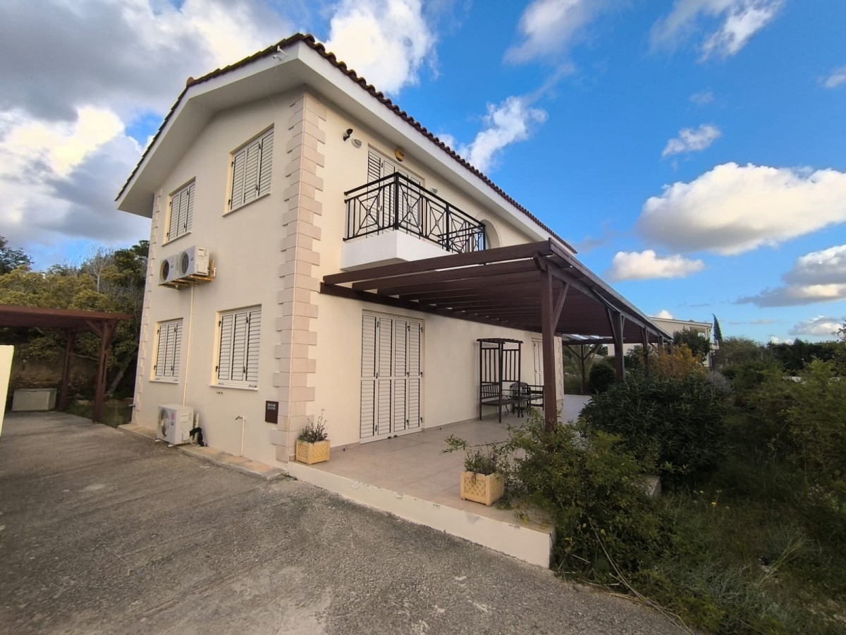 Konia, Paphos Detached Villa For Sale | DT4753