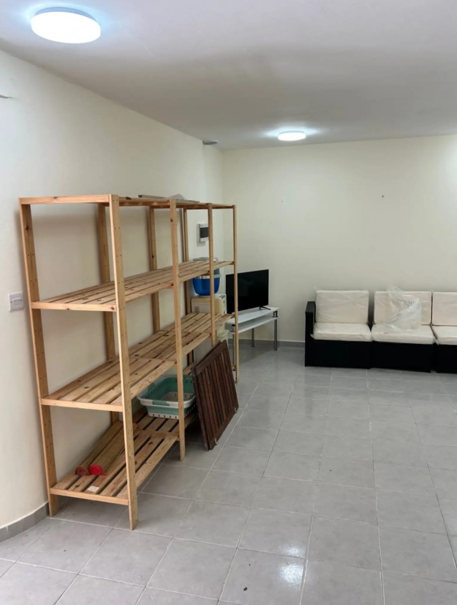 Town House For Rent  in  Peyia