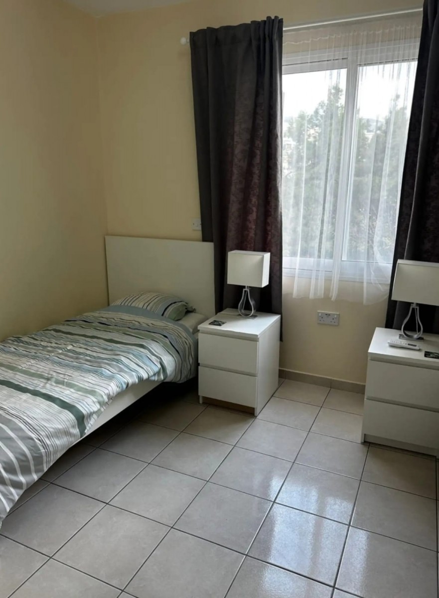 Town House For Rent  in  Peyia