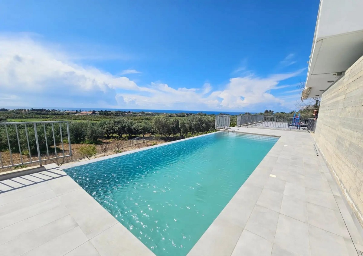 Detached Villa For Sale  in  Select Location