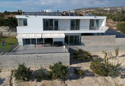 Peyia, Paphos Detached Villa For Rent | DT4760