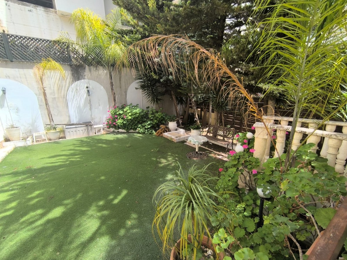 Detached Villa For Sale  in  Select Location