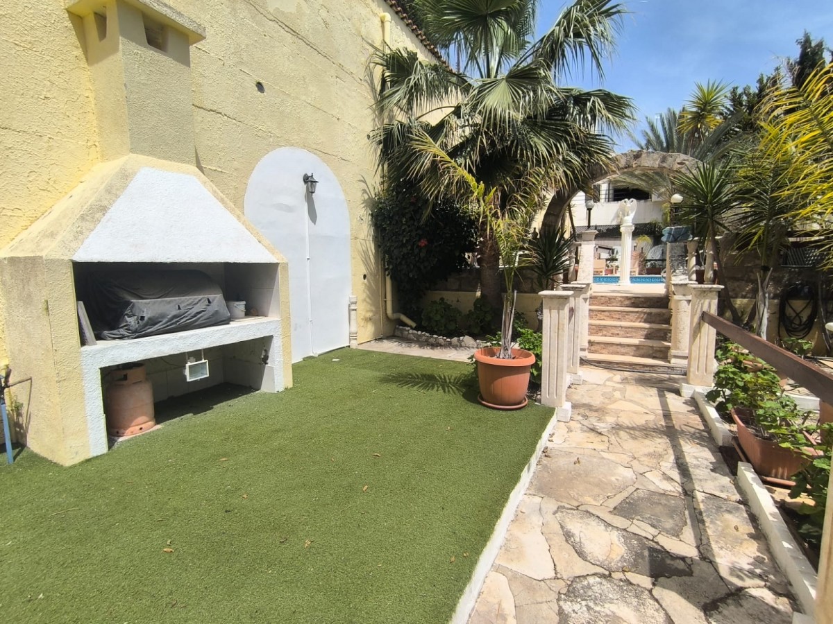 Detached Villa For Sale  in  Select Location