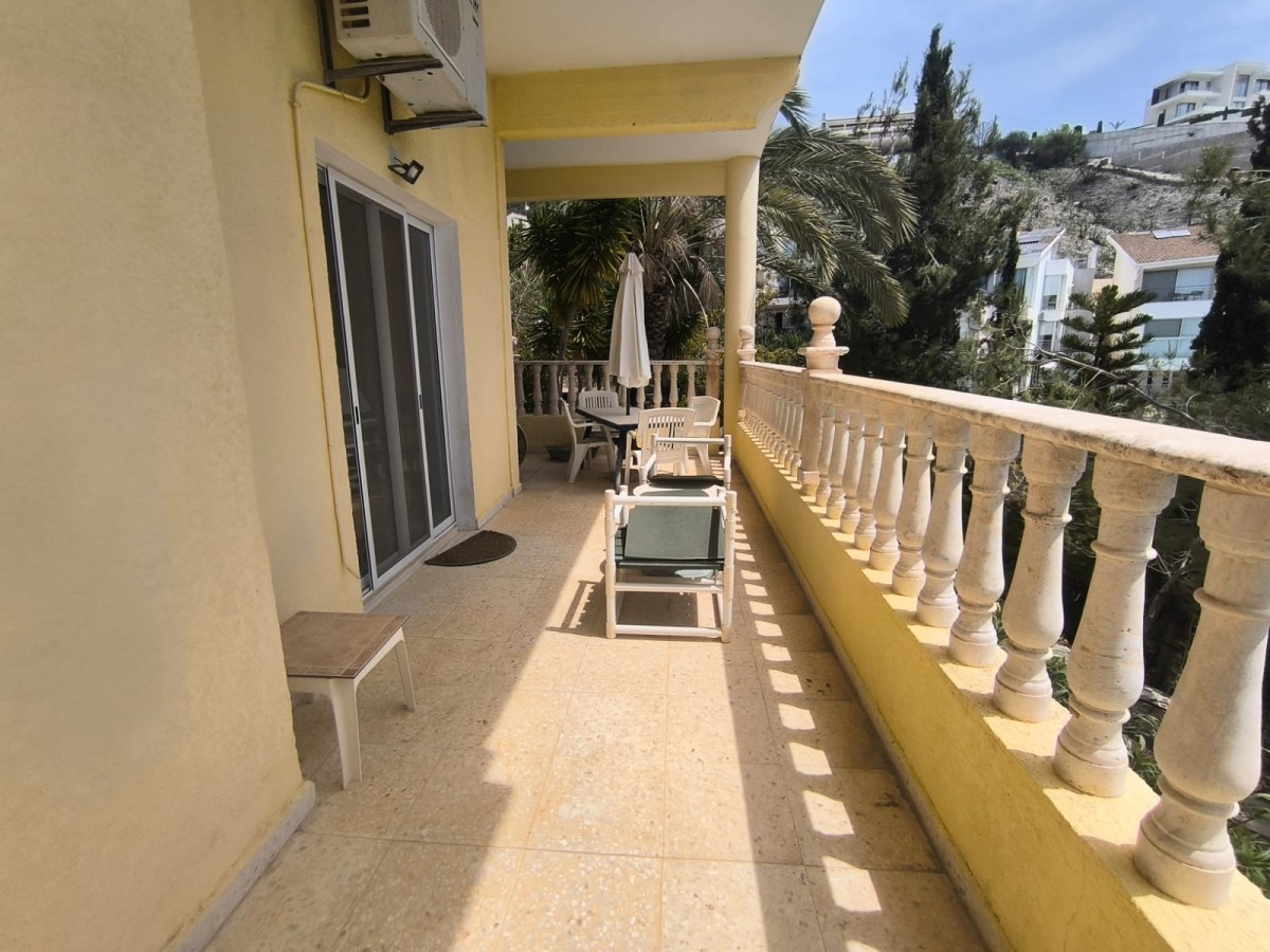 Detached Villa For Sale  in  Select Location