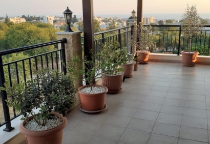 Paphos Town, Paphos Penthouse For Sale | DT4773
