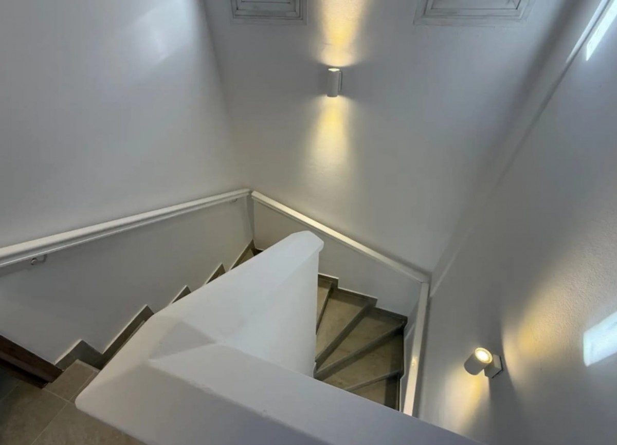 Detached Villa For Rent  in  Emba