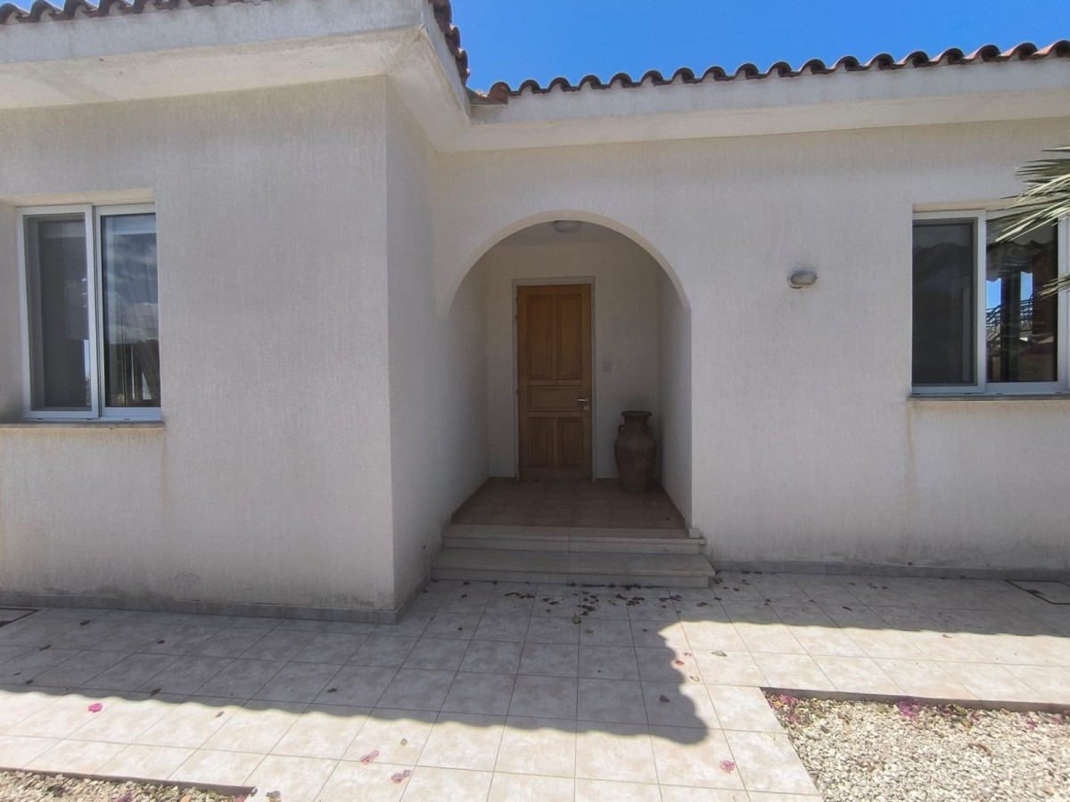 Detached Villa For Sale  in  Select Location