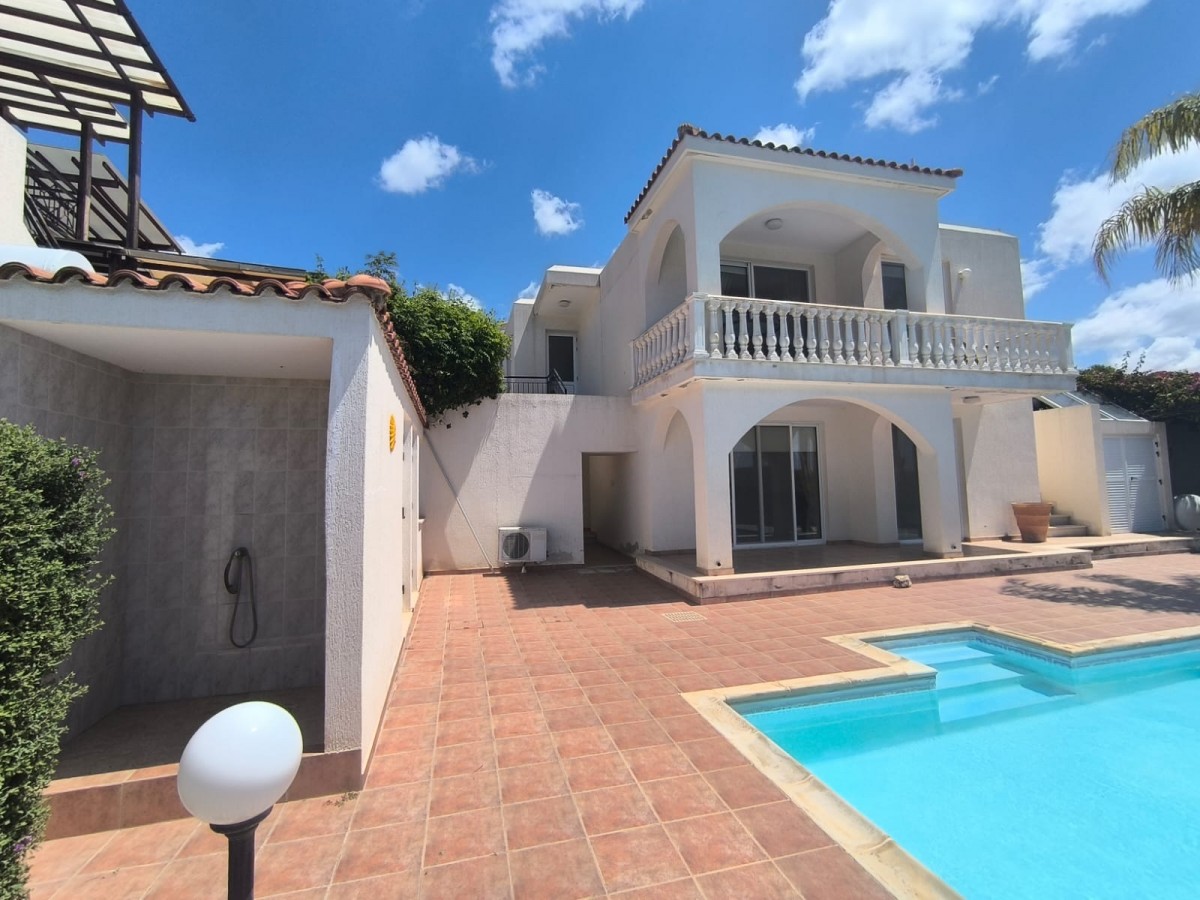 Detached Villa For Sale  in  Select Location