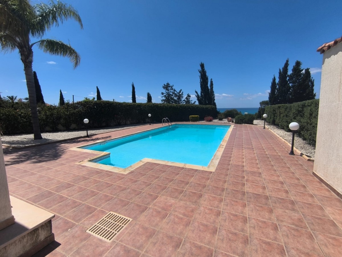 Detached Villa For Sale  in  Select Location